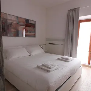 italianway-apartments-bligny-39-studio.it-lombardy.com/